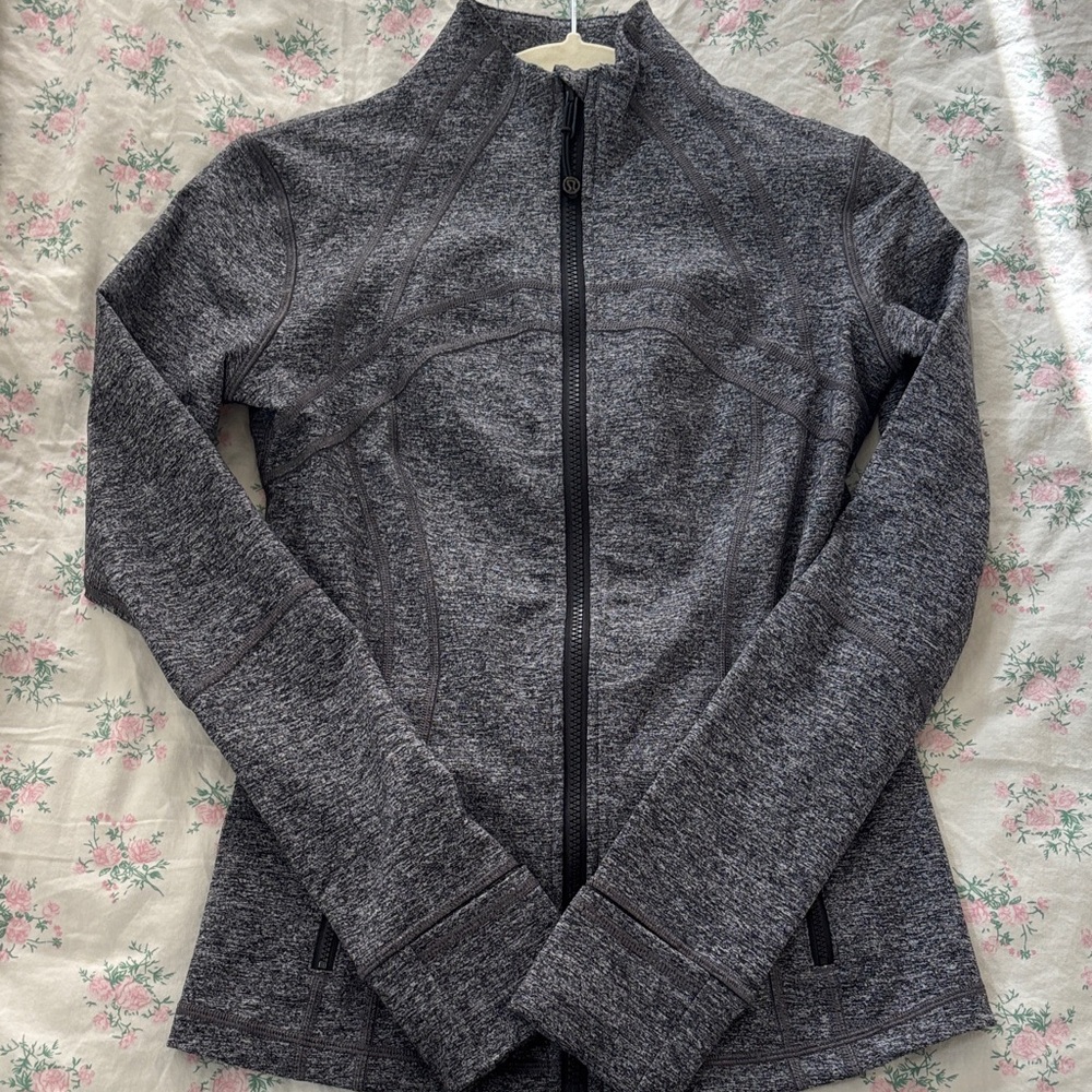 Lululemon Define - image 1